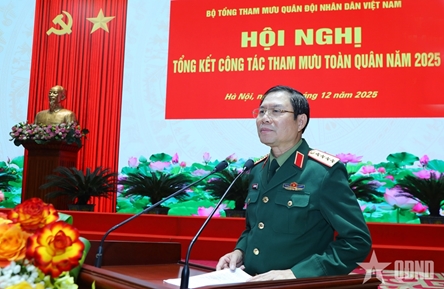 General Nguyen Tan Cuong chairs conference reviewing staff work